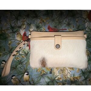 Wrangler Cowhide Leather Wristlet Clutch Bag  with shoulder strap Tan Beige NWT